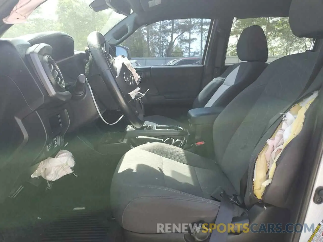 7 Photograph of a damaged car 3TMCZ5AN4KM248245 TOYOTA TACOMA 2019