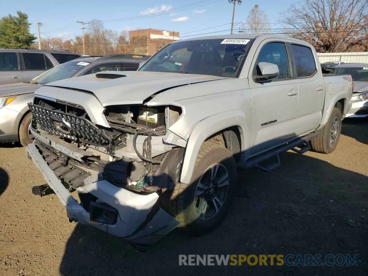 1 Photograph of a damaged car 3TMCZ5AN4KM249931 TOYOTA TACOMA 2019