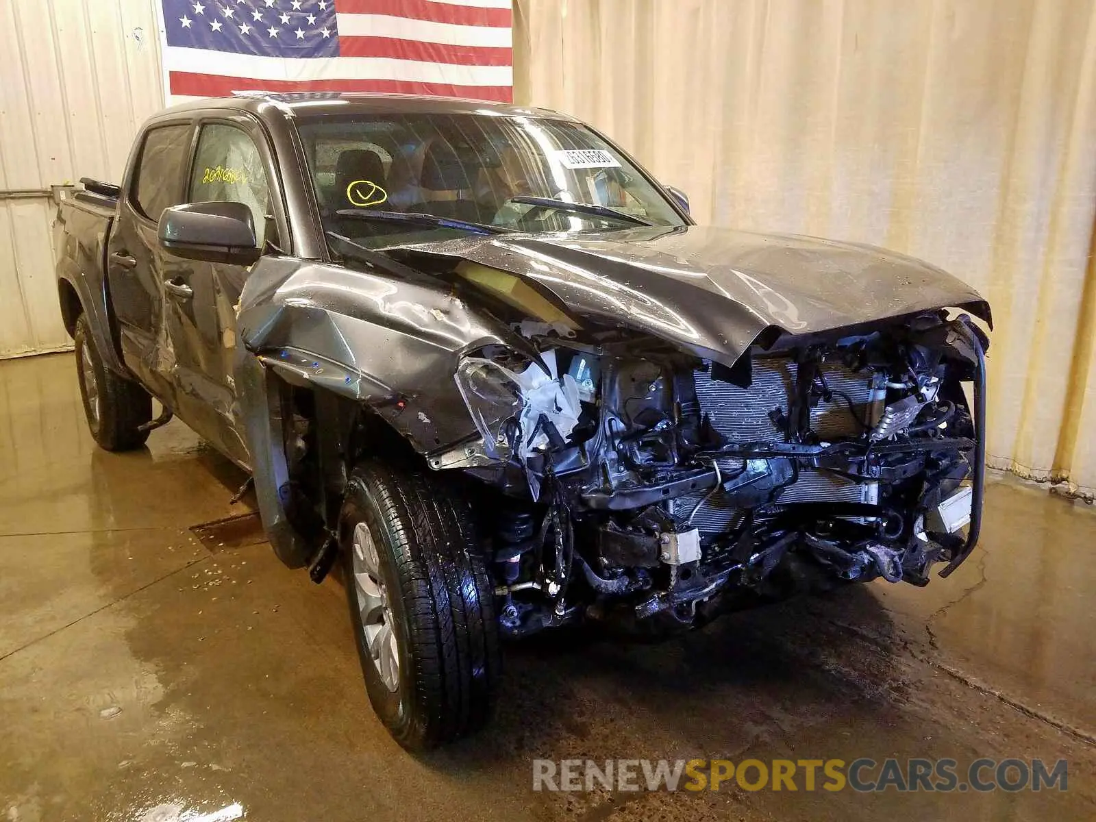 1 Photograph of a damaged car 3TMCZ5AN4KM257933 TOYOTA TACOMA 2019