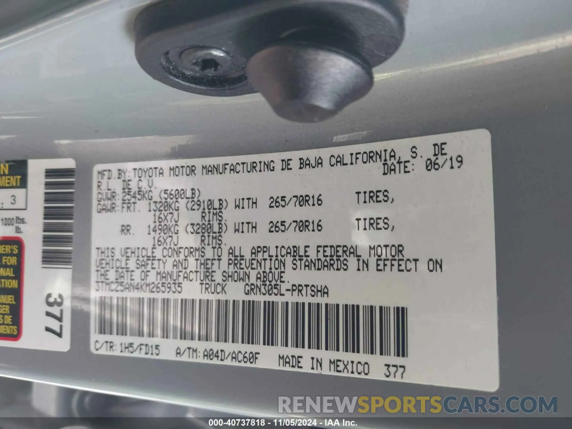 9 Photograph of a damaged car 3TMCZ5AN4KM265935 TOYOTA TACOMA 2019