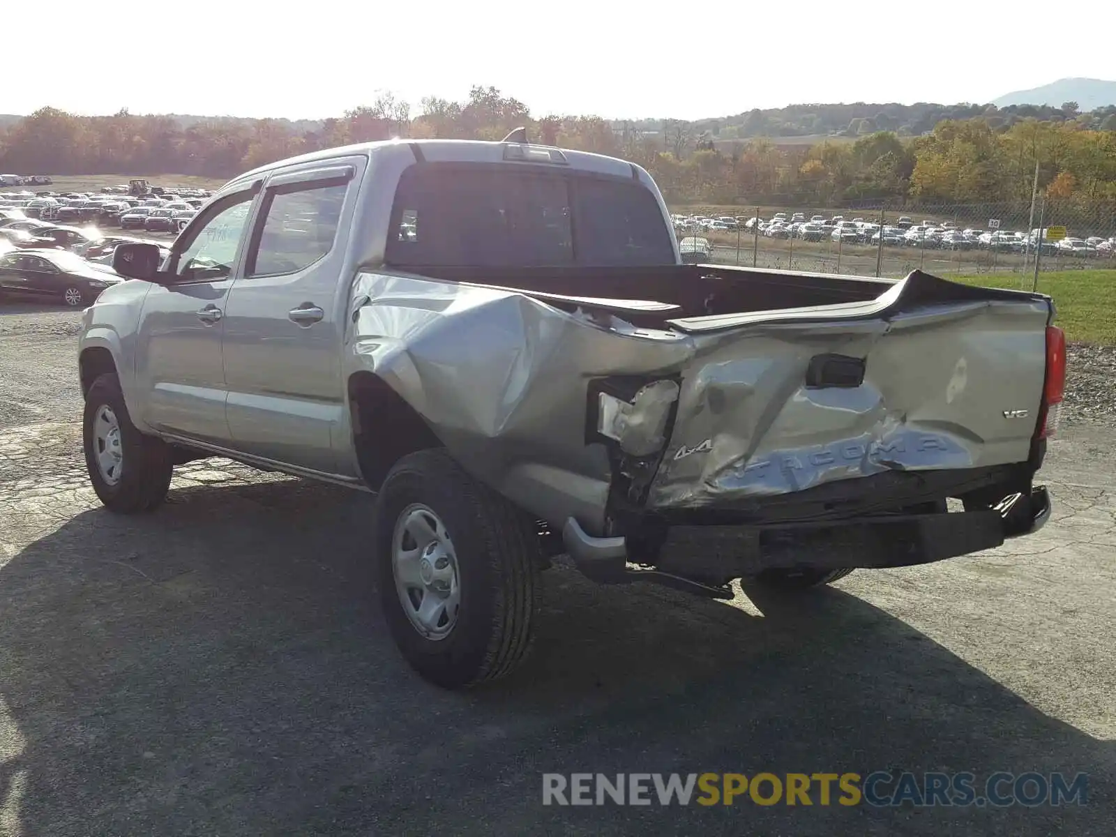 3 Photograph of a damaged car 3TMCZ5AN4KM282184 TOYOTA TACOMA 2019