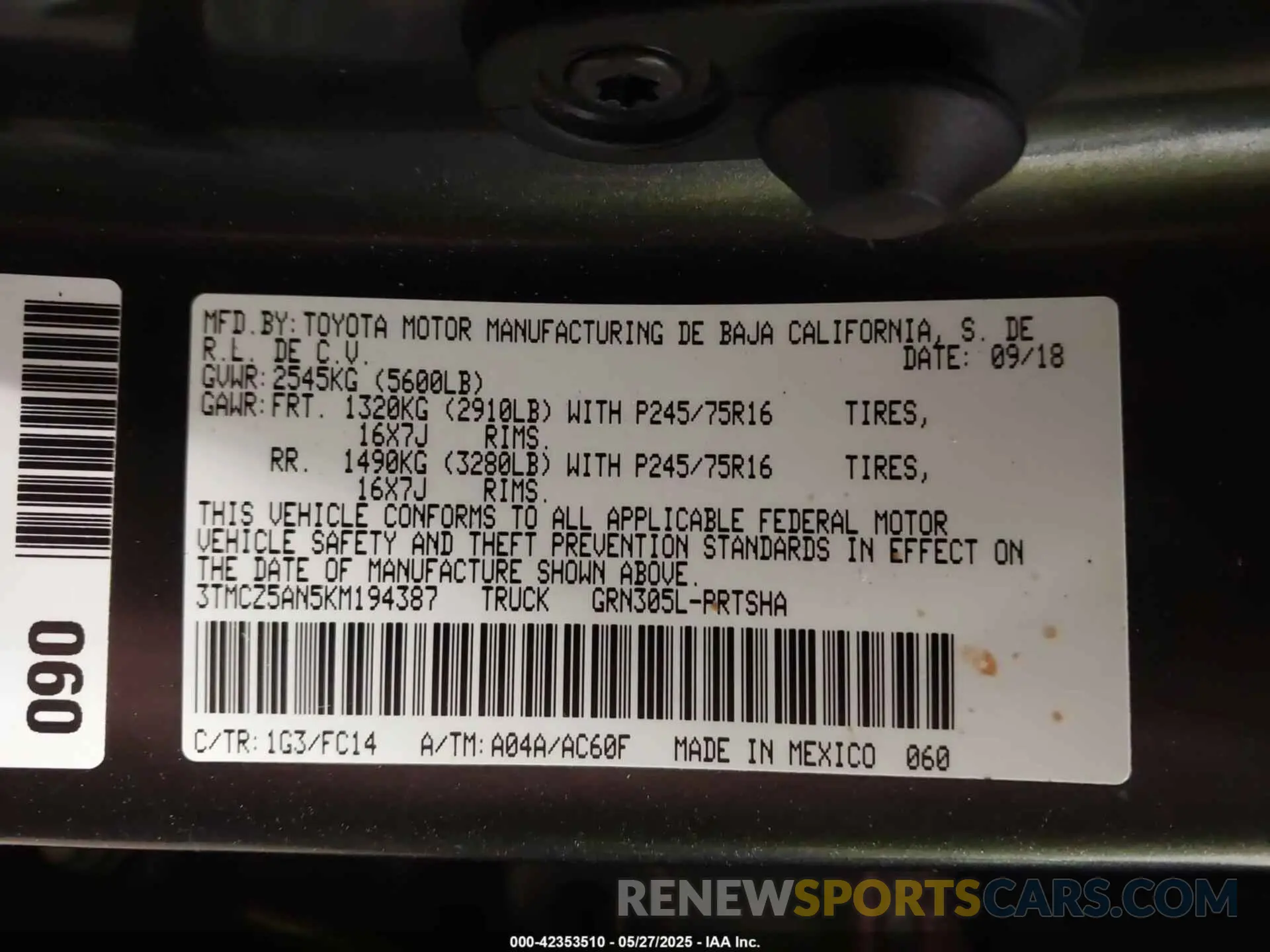 9 Photograph of a damaged car 3TMCZ5AN5KM194387 TOYOTA TACOMA 2019