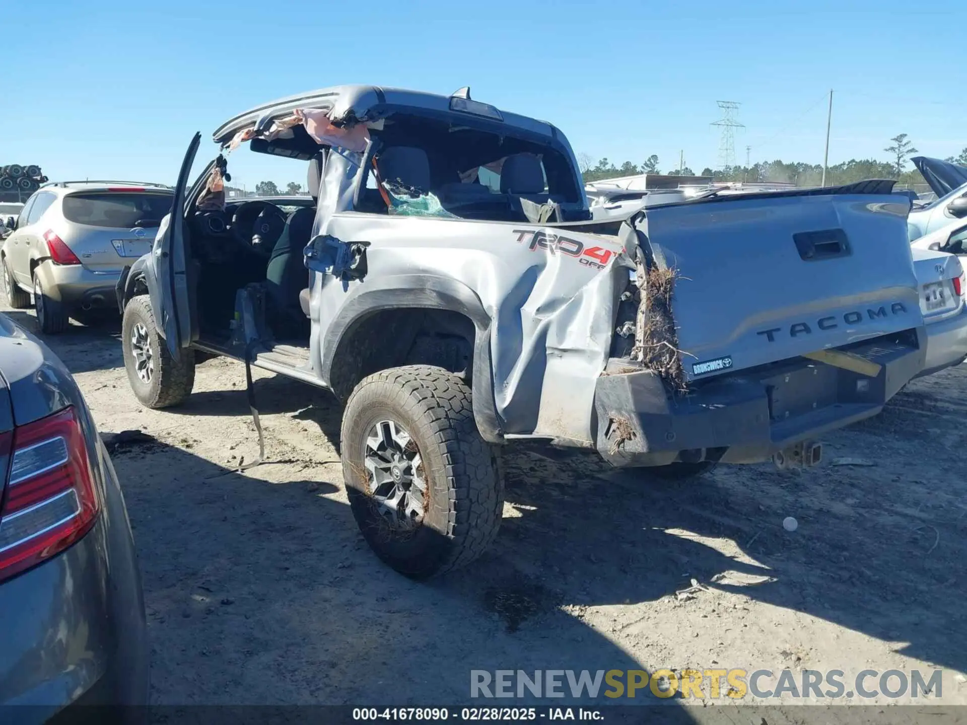 3 Photograph of a damaged car 3TMCZ5AN5KM199346 TOYOTA TACOMA 2019