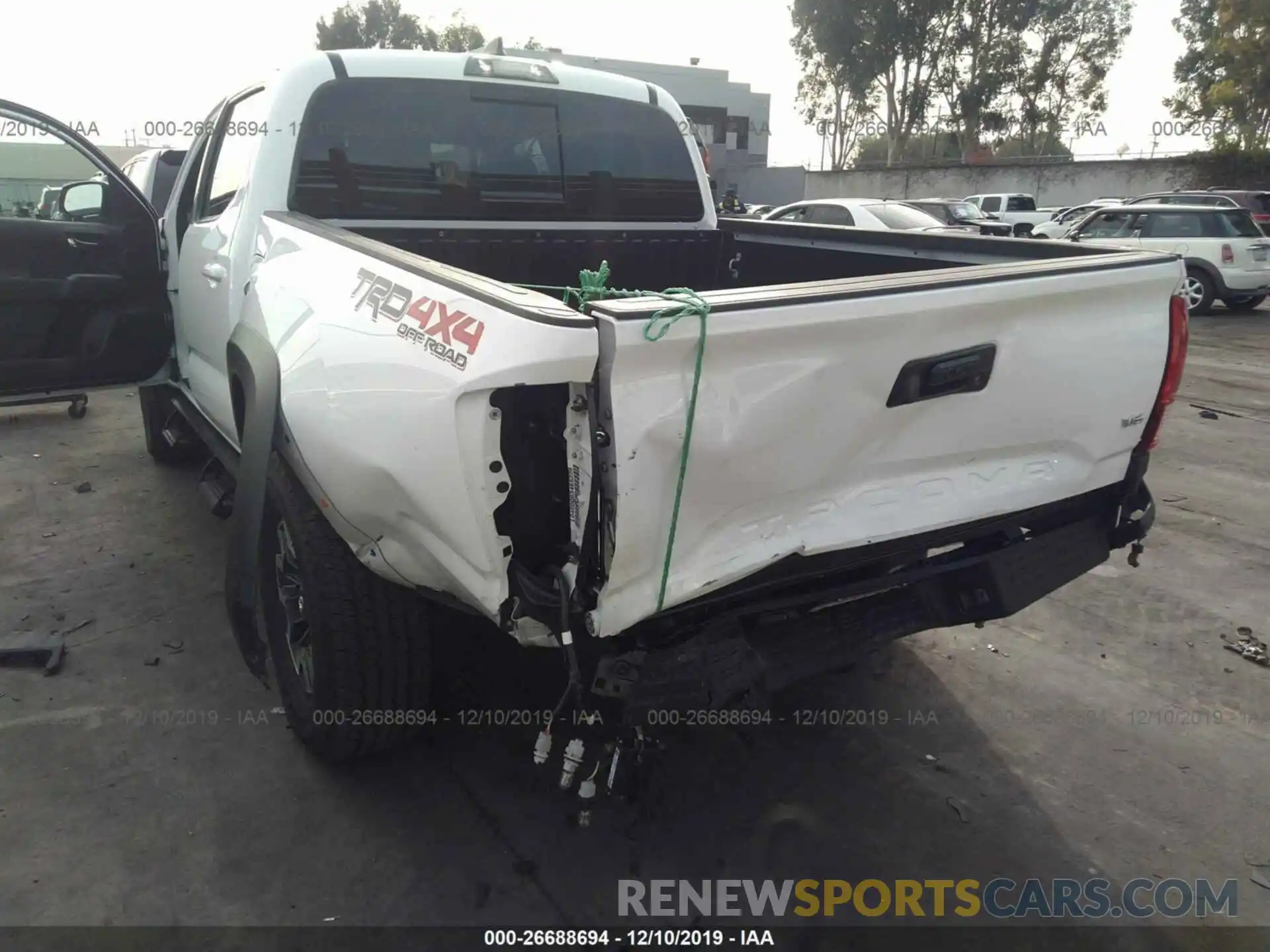 6 Photograph of a damaged car 3TMCZ5AN5KM200642 TOYOTA TACOMA 2019