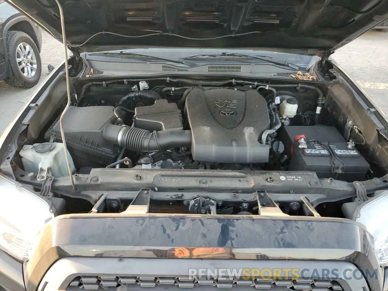 11 Photograph of a damaged car 3TMCZ5AN5KM201452 TOYOTA TACOMA 2019
