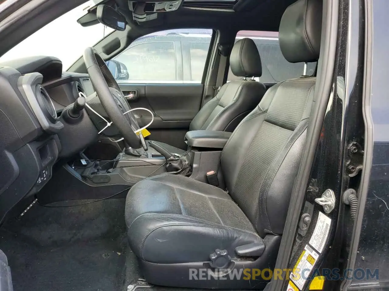 7 Photograph of a damaged car 3TMCZ5AN5KM201452 TOYOTA TACOMA 2019