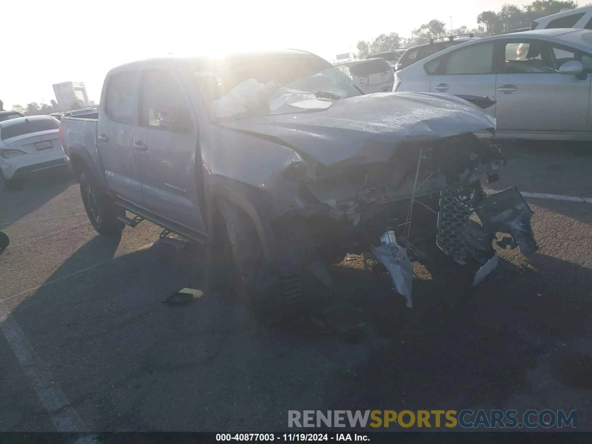 1 Photograph of a damaged car 3TMCZ5AN5KM207624 TOYOTA TACOMA 2019