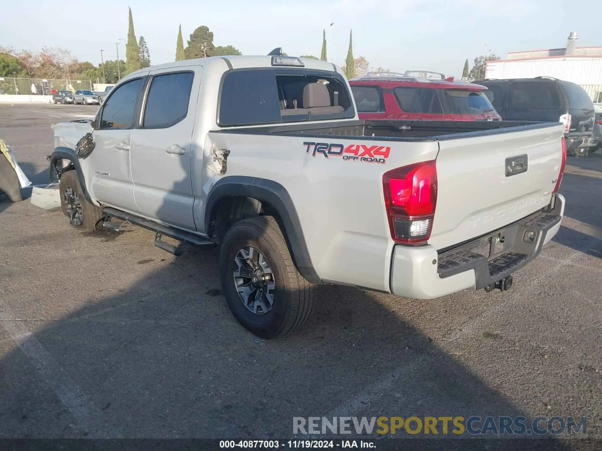 3 Photograph of a damaged car 3TMCZ5AN5KM207624 TOYOTA TACOMA 2019