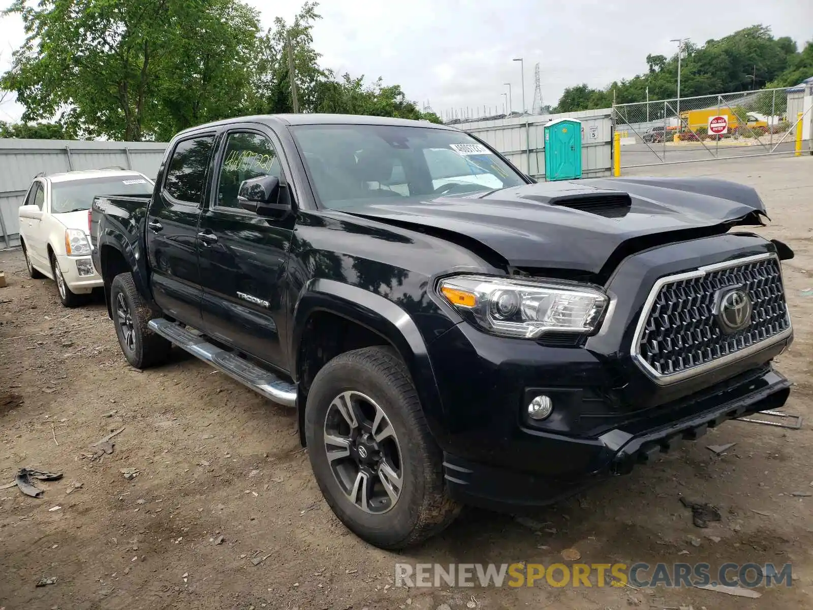 1 Photograph of a damaged car 3TMCZ5AN5KM209745 TOYOTA TACOMA 2019