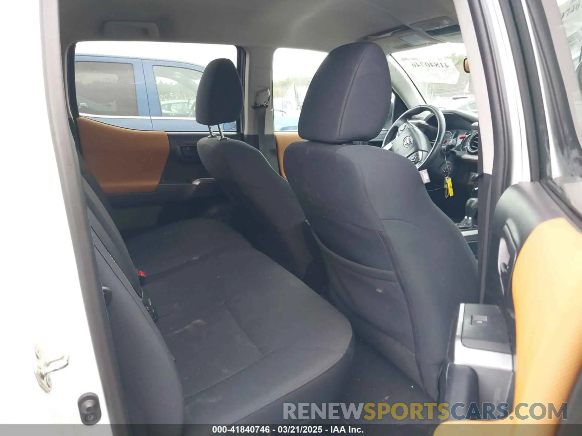 8 Photograph of a damaged car 3TMCZ5AN5KM220244 TOYOTA TACOMA 2019