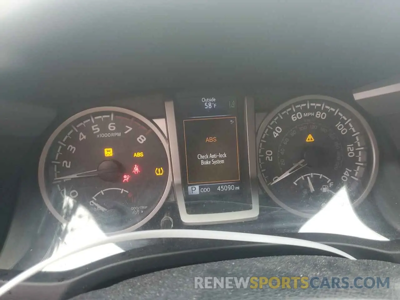 9 Photograph of a damaged car 3TMCZ5AN5KM220423 TOYOTA TACOMA 2019