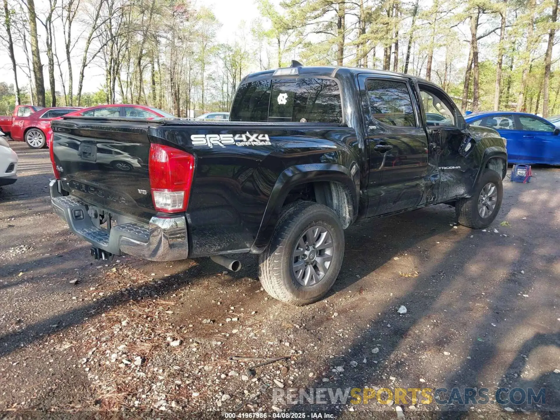 4 Photograph of a damaged car 3TMCZ5AN5KM221720 TOYOTA TACOMA 2019