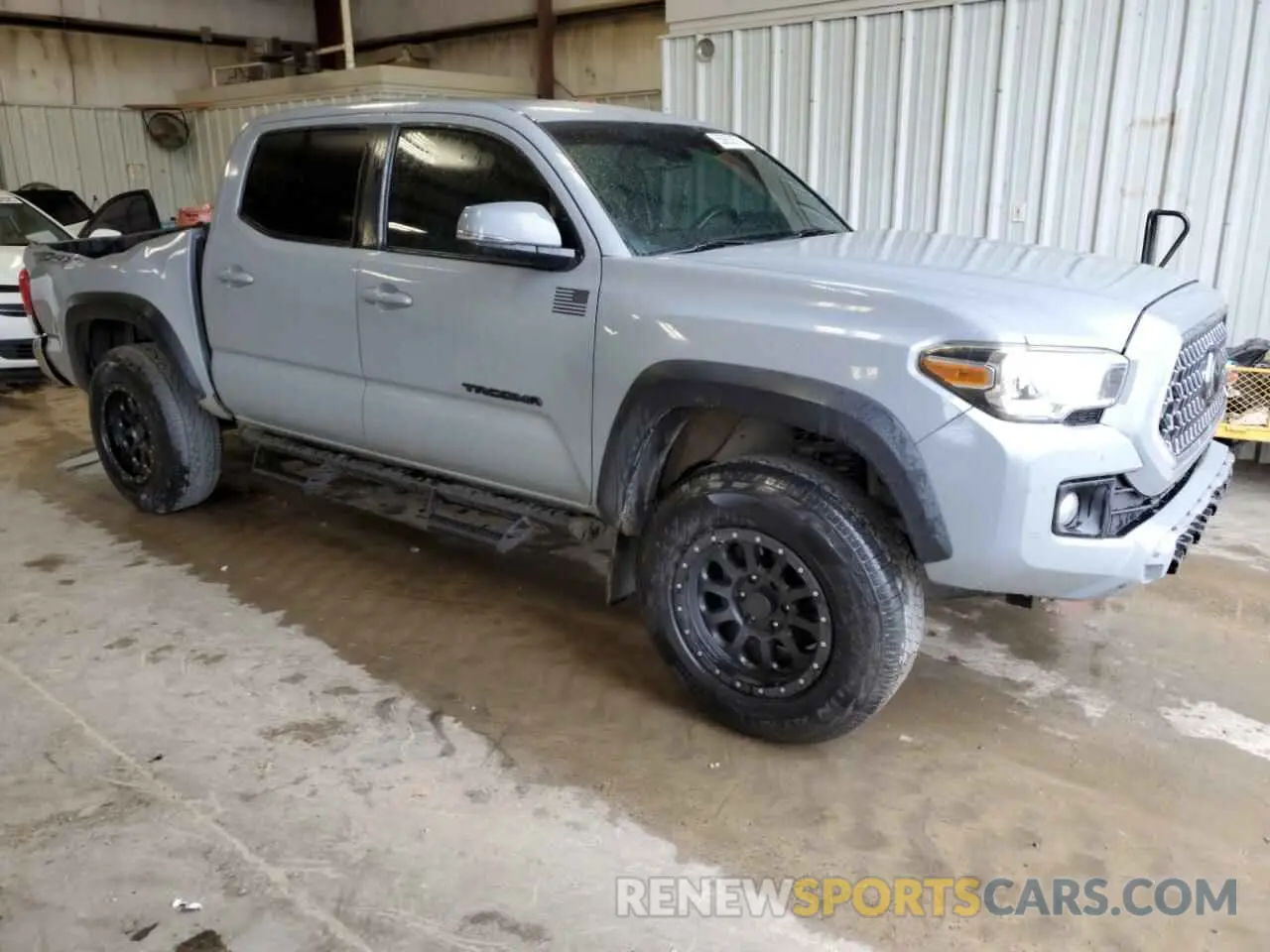4 Photograph of a damaged car 3TMCZ5AN5KM237724 TOYOTA TACOMA 2019