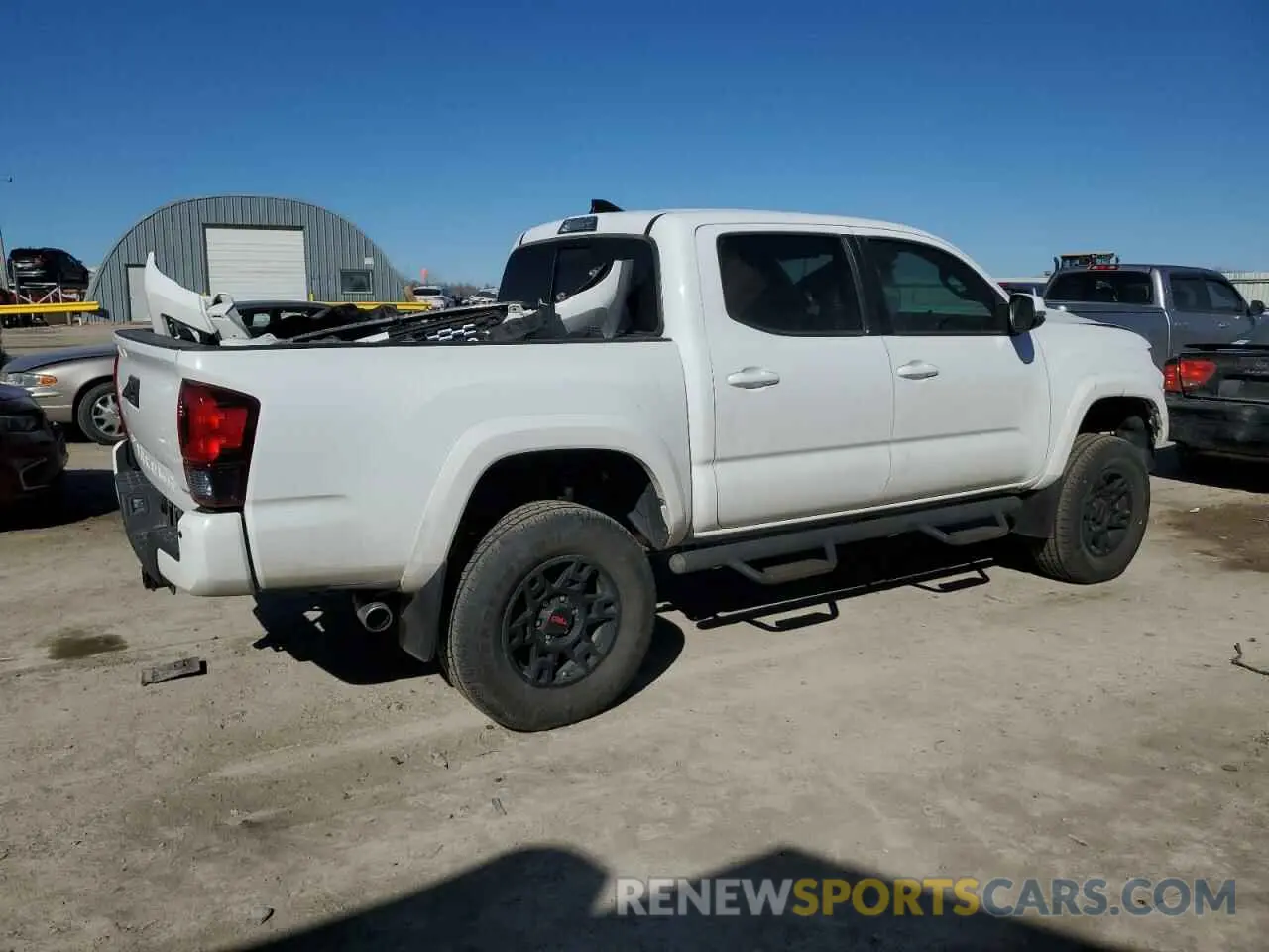 3 Photograph of a damaged car 3TMCZ5AN5KM238078 TOYOTA TACOMA 2019