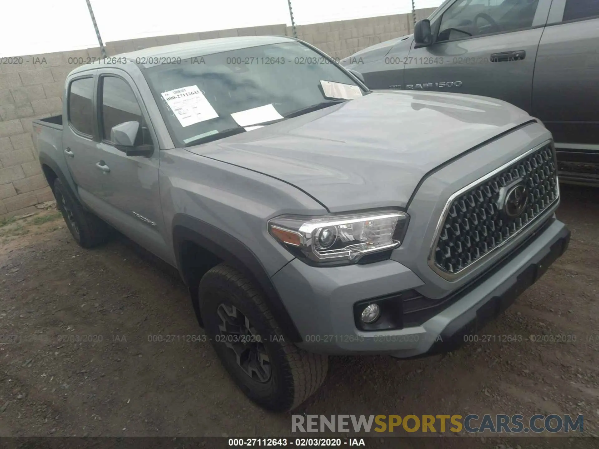 1 Photograph of a damaged car 3TMCZ5AN5KM239358 TOYOTA TACOMA 2019