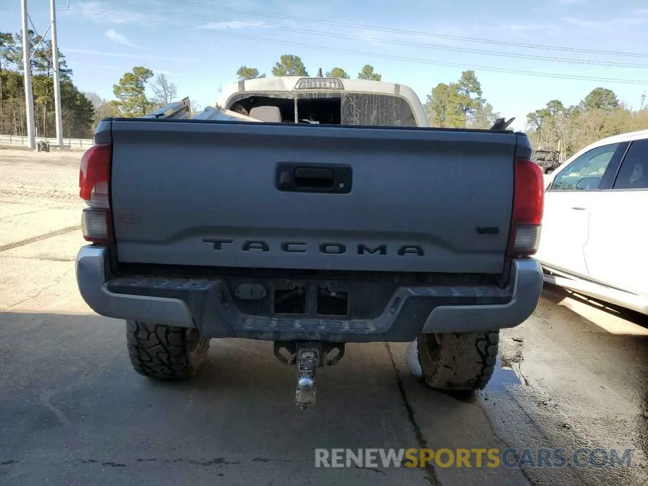 6 Photograph of a damaged car 3TMCZ5AN5KM244592 TOYOTA TACOMA 2019