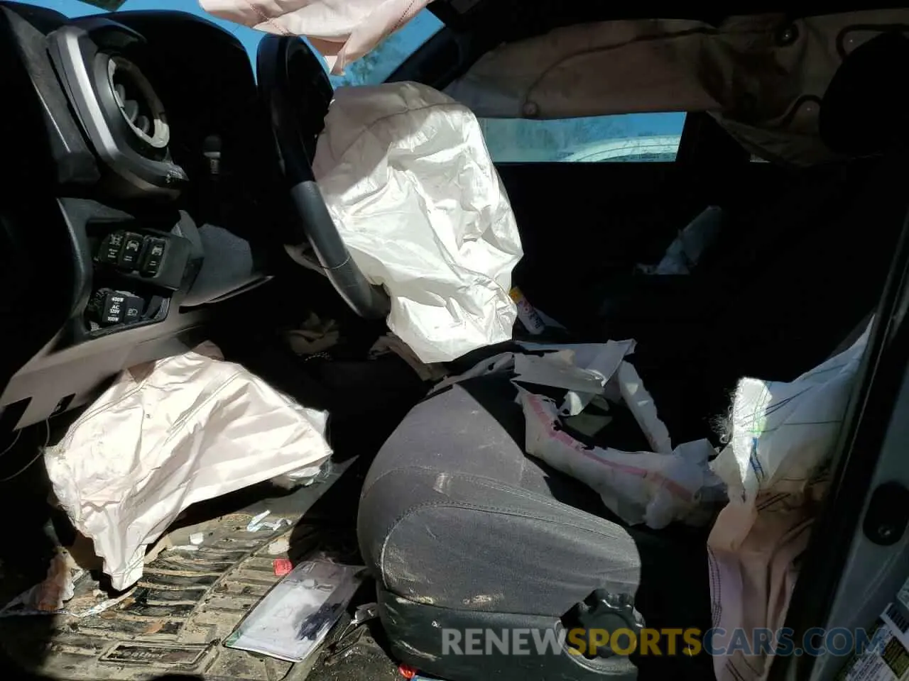 7 Photograph of a damaged car 3TMCZ5AN5KM244592 TOYOTA TACOMA 2019