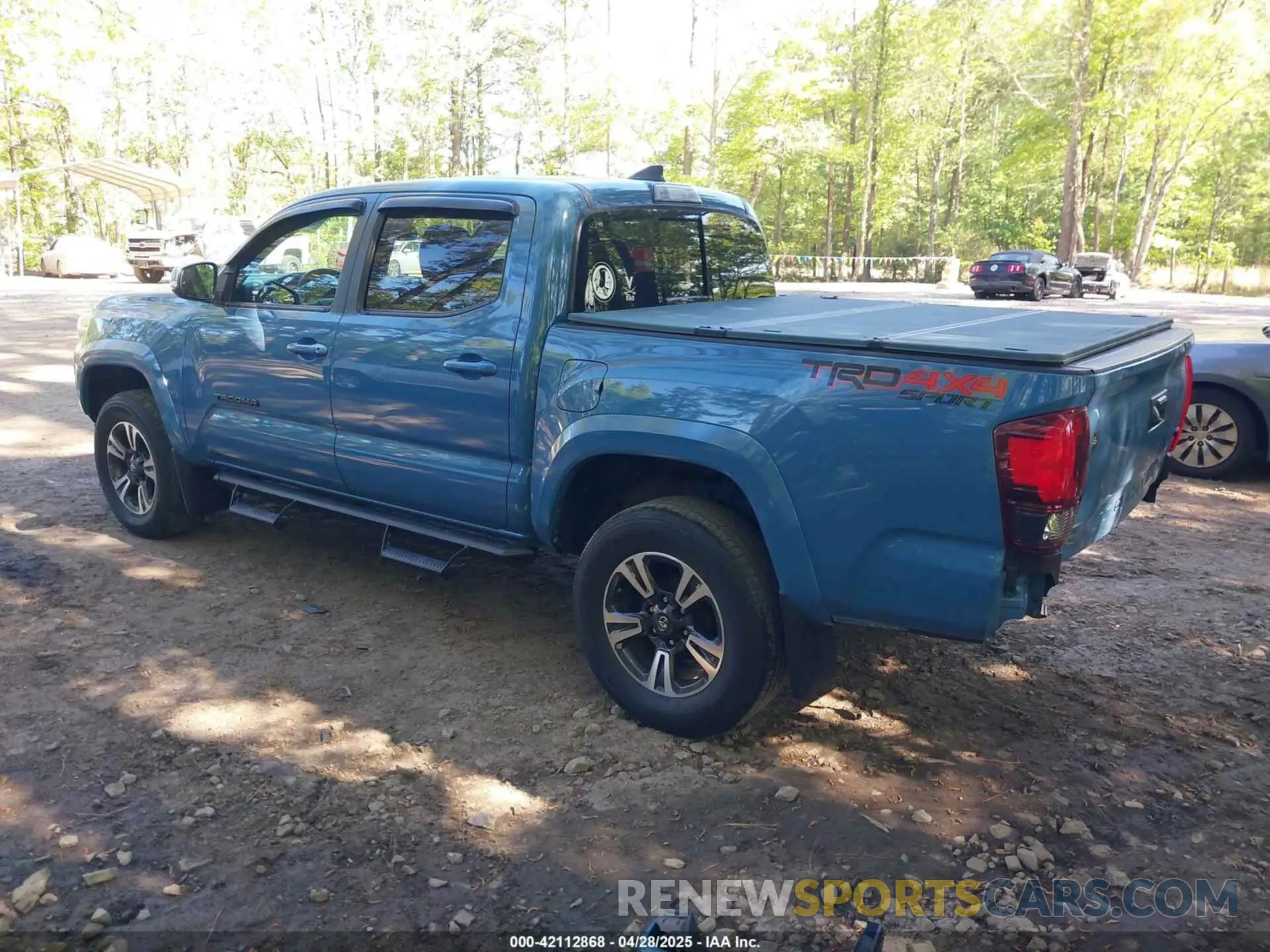 3 Photograph of a damaged car 3TMCZ5AN5KM263854 TOYOTA TACOMA 2019