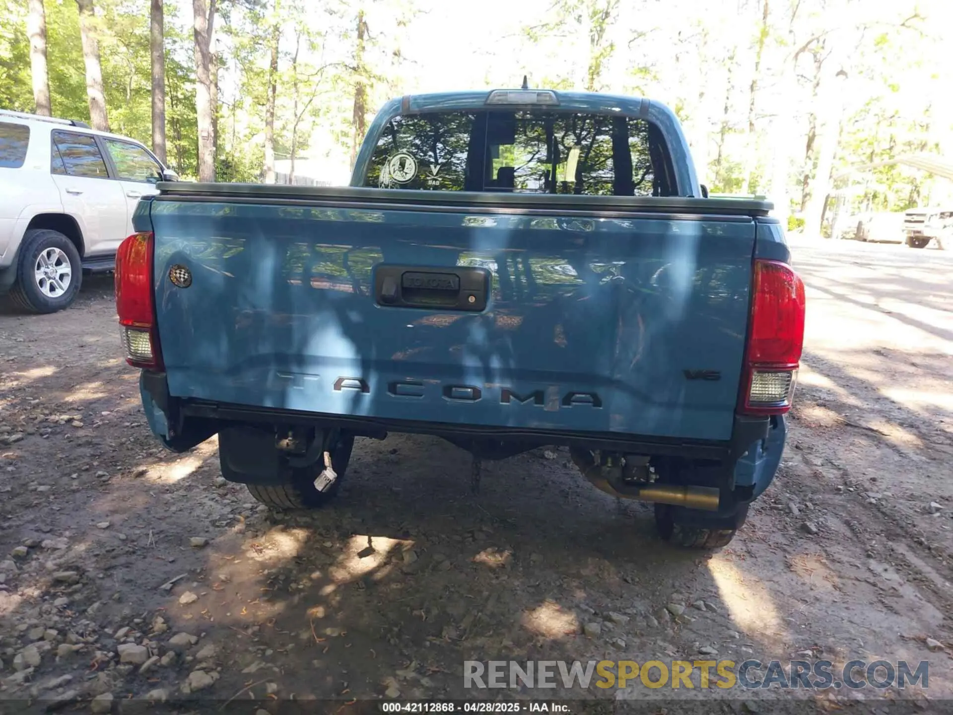 6 Photograph of a damaged car 3TMCZ5AN5KM263854 TOYOTA TACOMA 2019