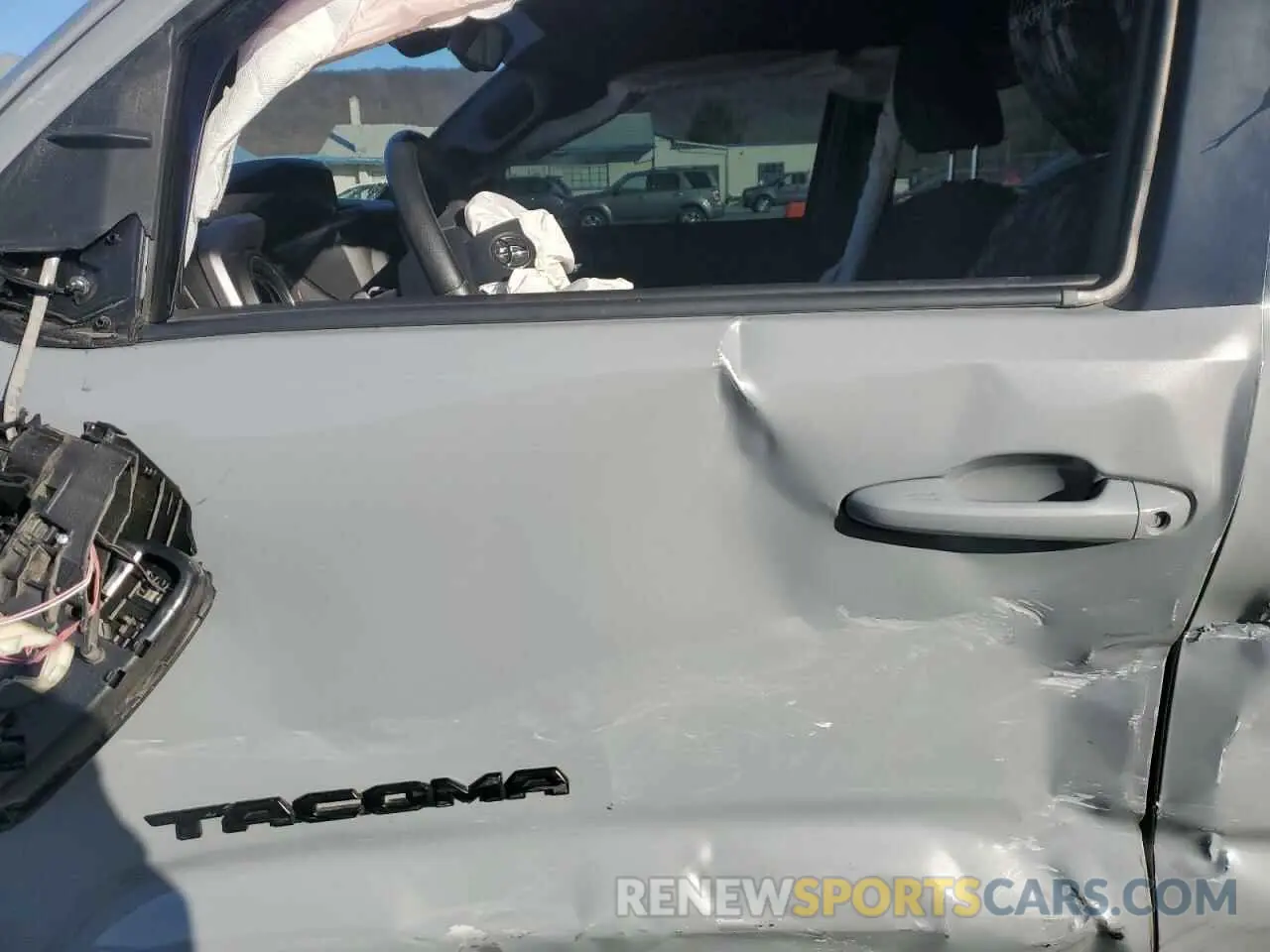 7 Photograph of a damaged car 3TMCZ5AN5KM264597 TOYOTA TACOMA 2019