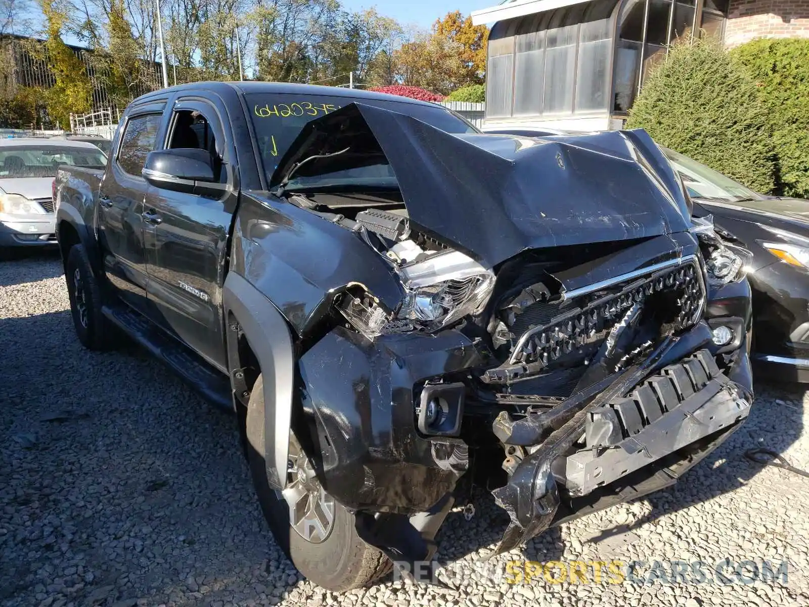 1 Photograph of a damaged car 3TMCZ5AN5KM267516 TOYOTA TACOMA 2019