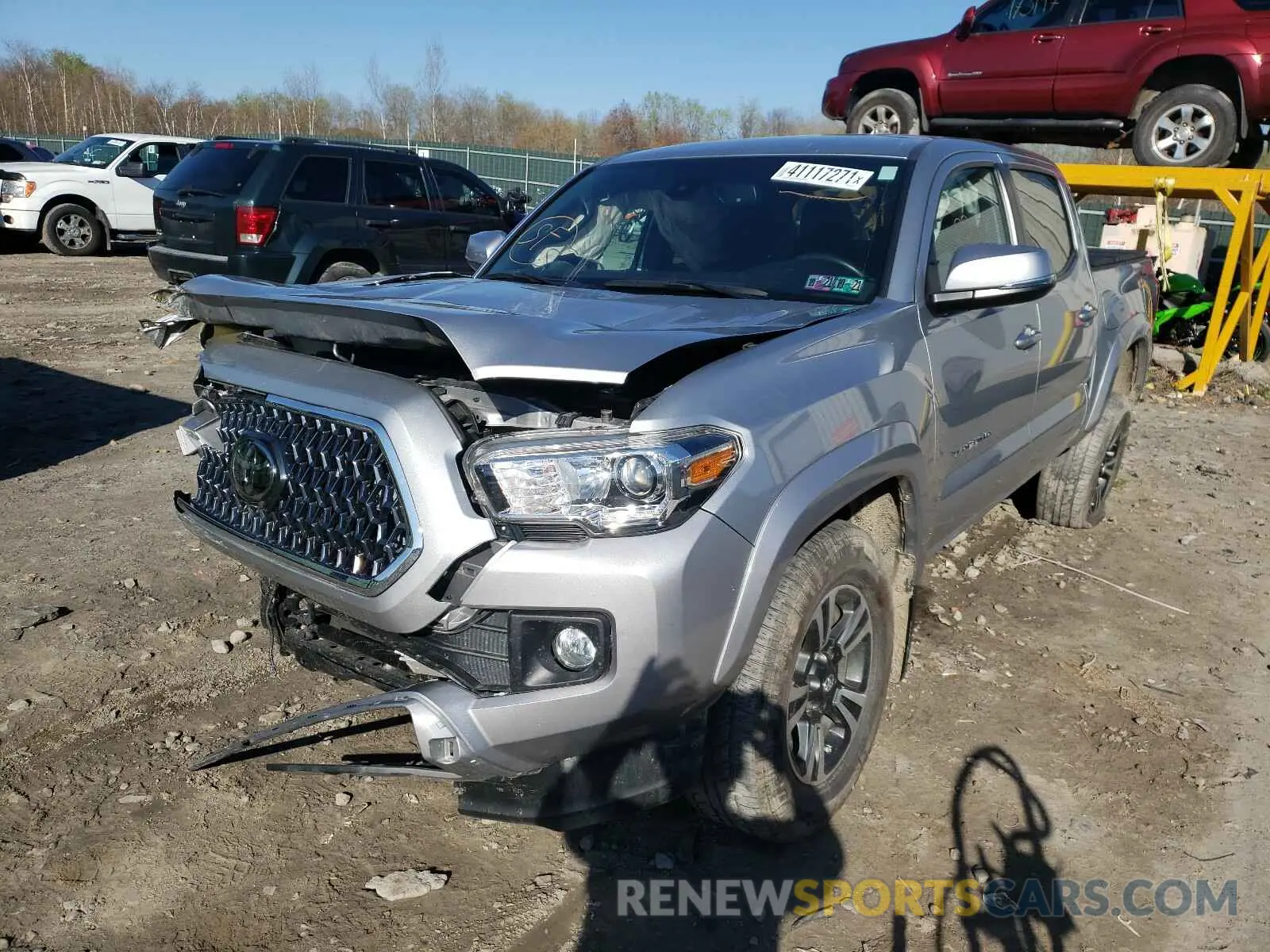 2 Photograph of a damaged car 3TMCZ5AN5KM267757 TOYOTA TACOMA 2019