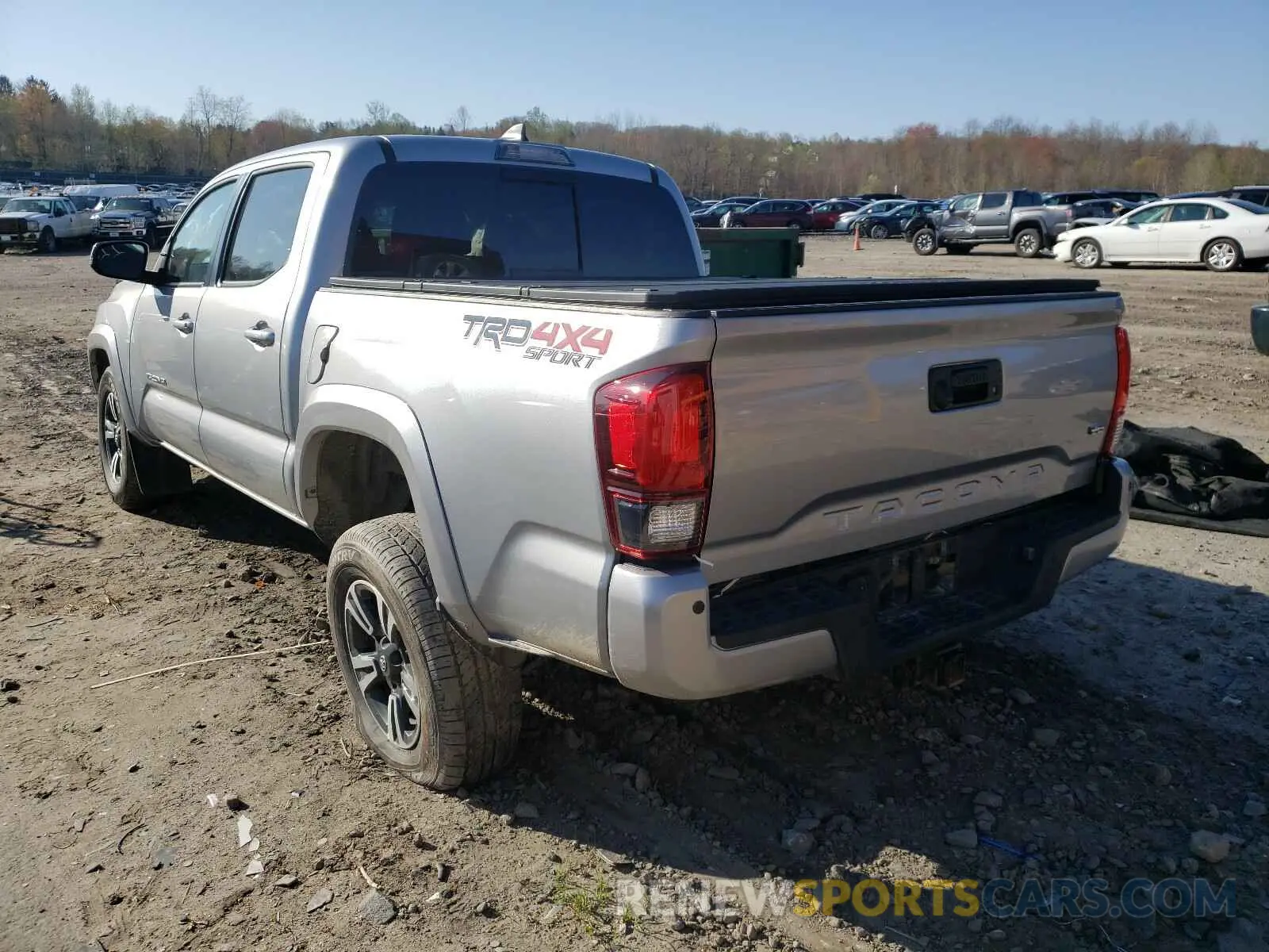 3 Photograph of a damaged car 3TMCZ5AN5KM267757 TOYOTA TACOMA 2019