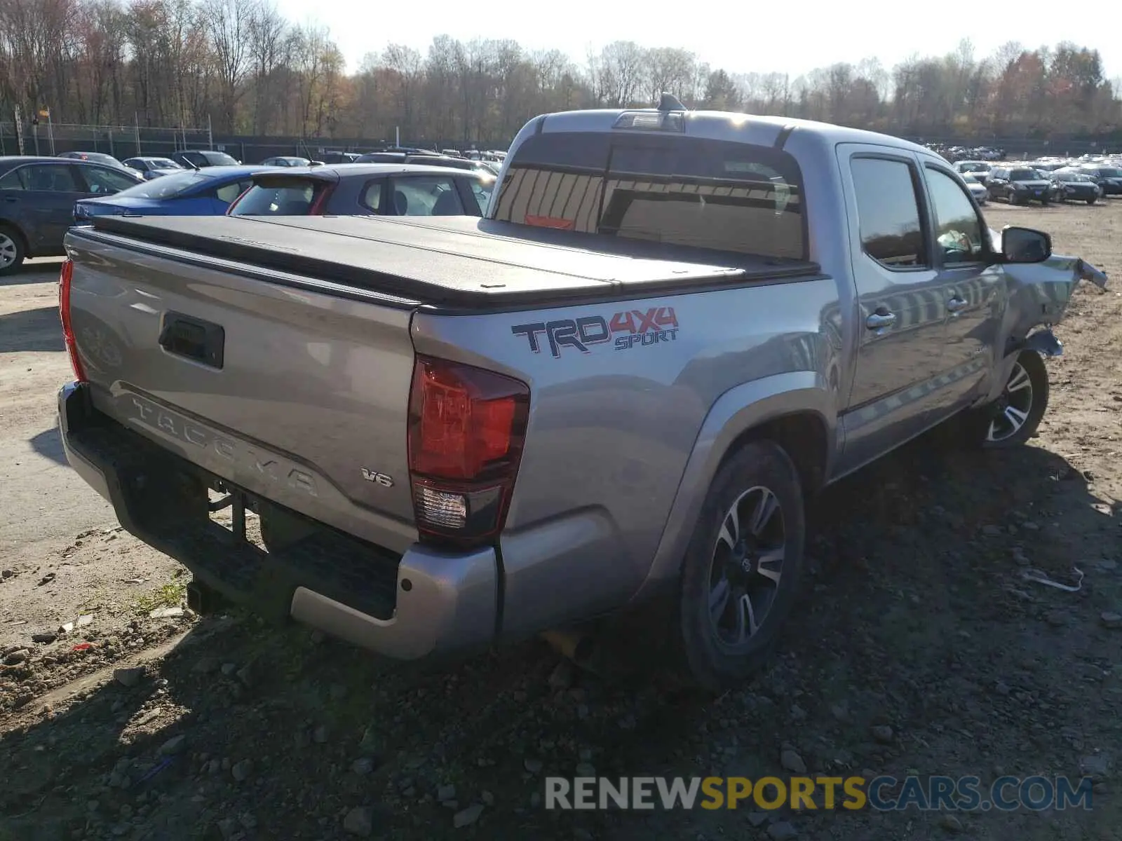 4 Photograph of a damaged car 3TMCZ5AN5KM267757 TOYOTA TACOMA 2019