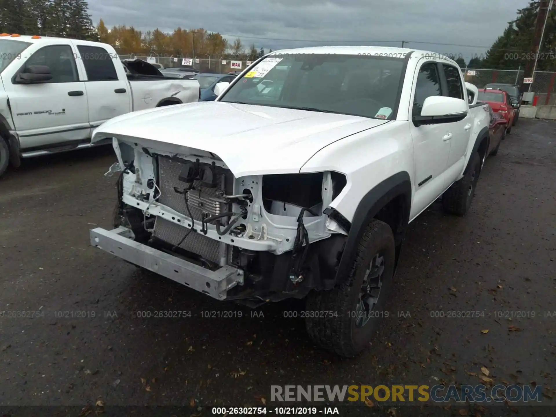 2 Photograph of a damaged car 3TMCZ5AN5KM269685 TOYOTA TACOMA 2019