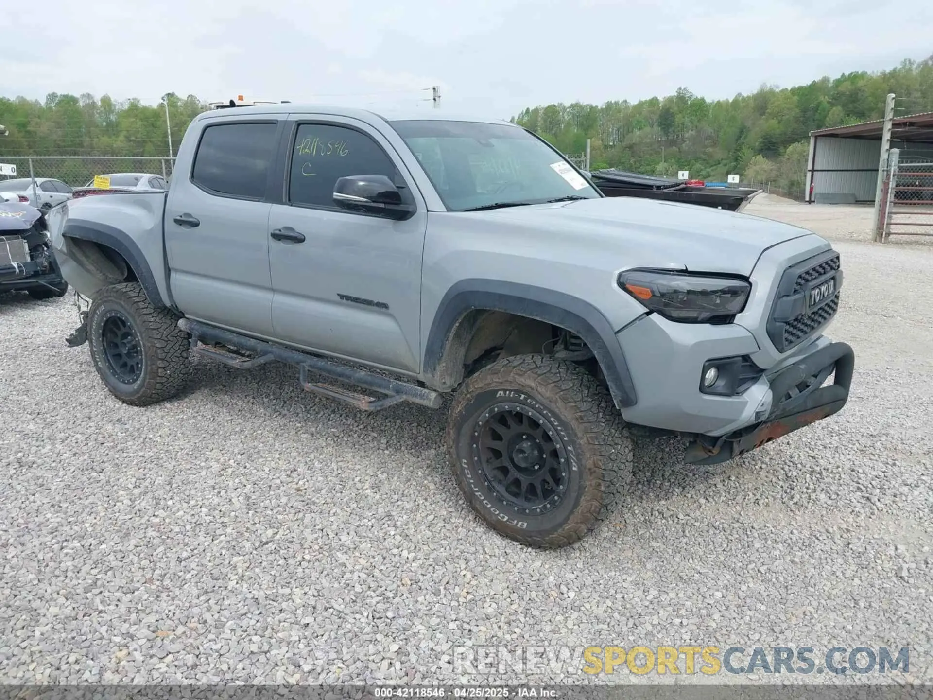 1 Photograph of a damaged car 3TMCZ5AN5KM271274 TOYOTA TACOMA 2019