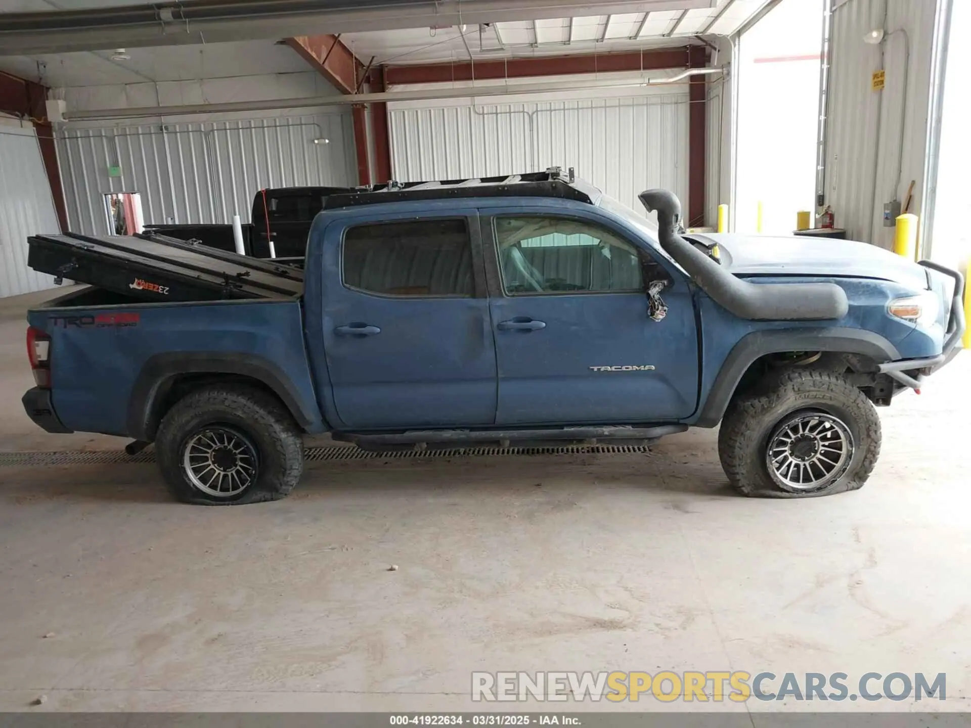 13 Photograph of a damaged car 3TMCZ5AN6KM194530 TOYOTA TACOMA 2019