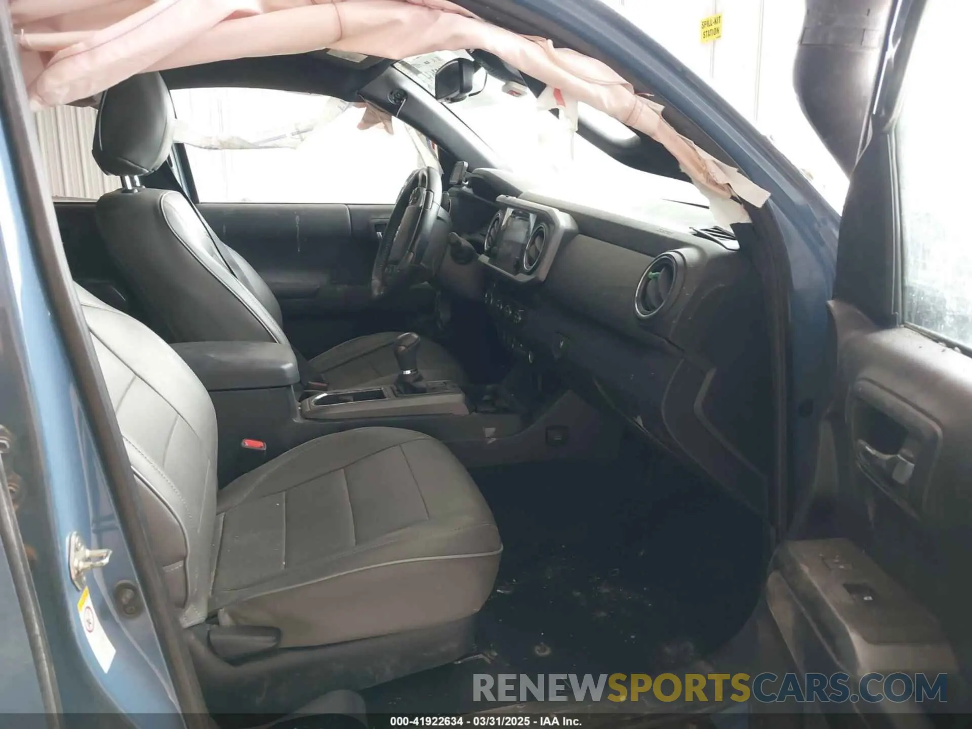 5 Photograph of a damaged car 3TMCZ5AN6KM194530 TOYOTA TACOMA 2019