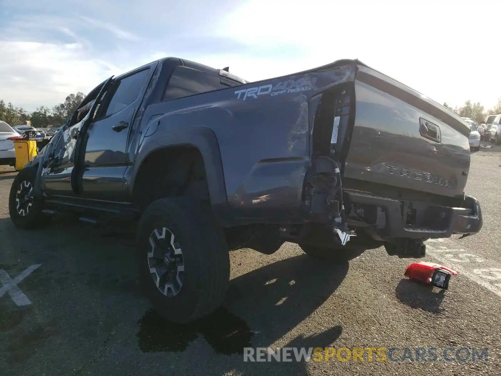 3 Photograph of a damaged car 3TMCZ5AN6KM198321 TOYOTA TACOMA 2019