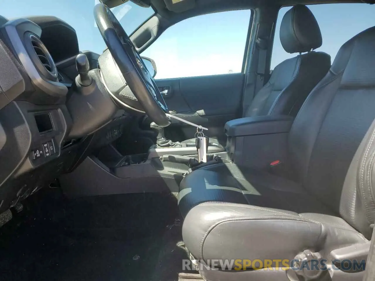 7 Photograph of a damaged car 3TMCZ5AN6KM199596 TOYOTA TACOMA 2019