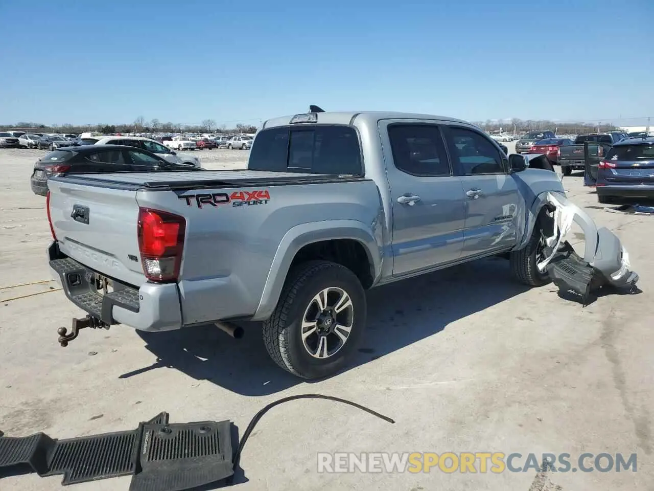 3 Photograph of a damaged car 3TMCZ5AN6KM217644 TOYOTA TACOMA 2019