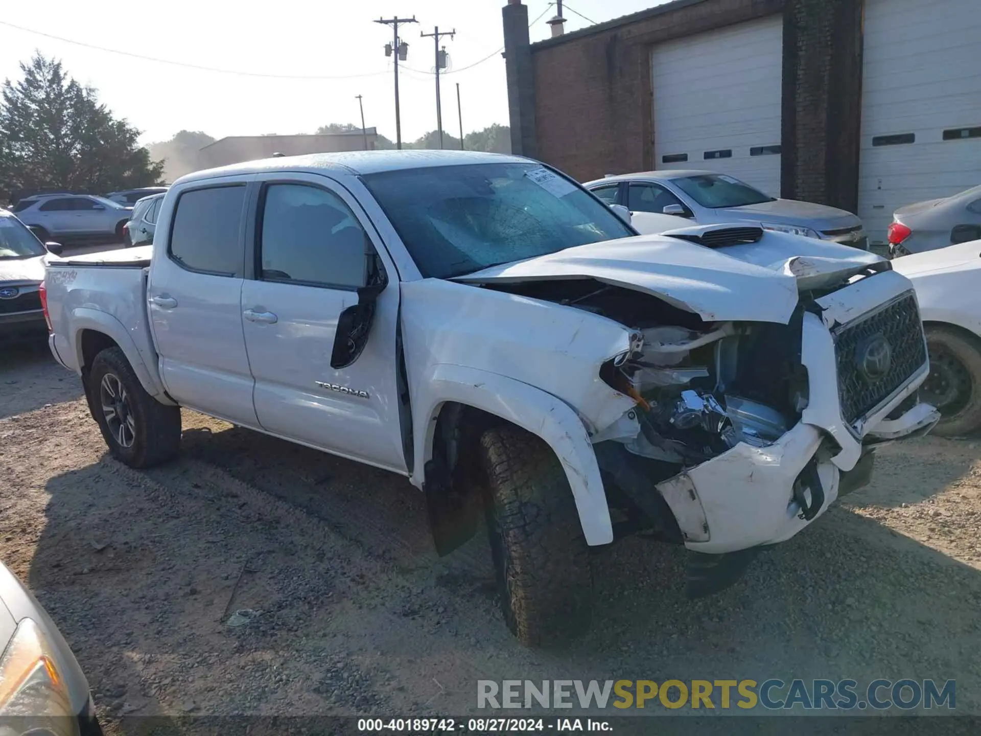 1 Photograph of a damaged car 3TMCZ5AN6KM219670 TOYOTA TACOMA 2019