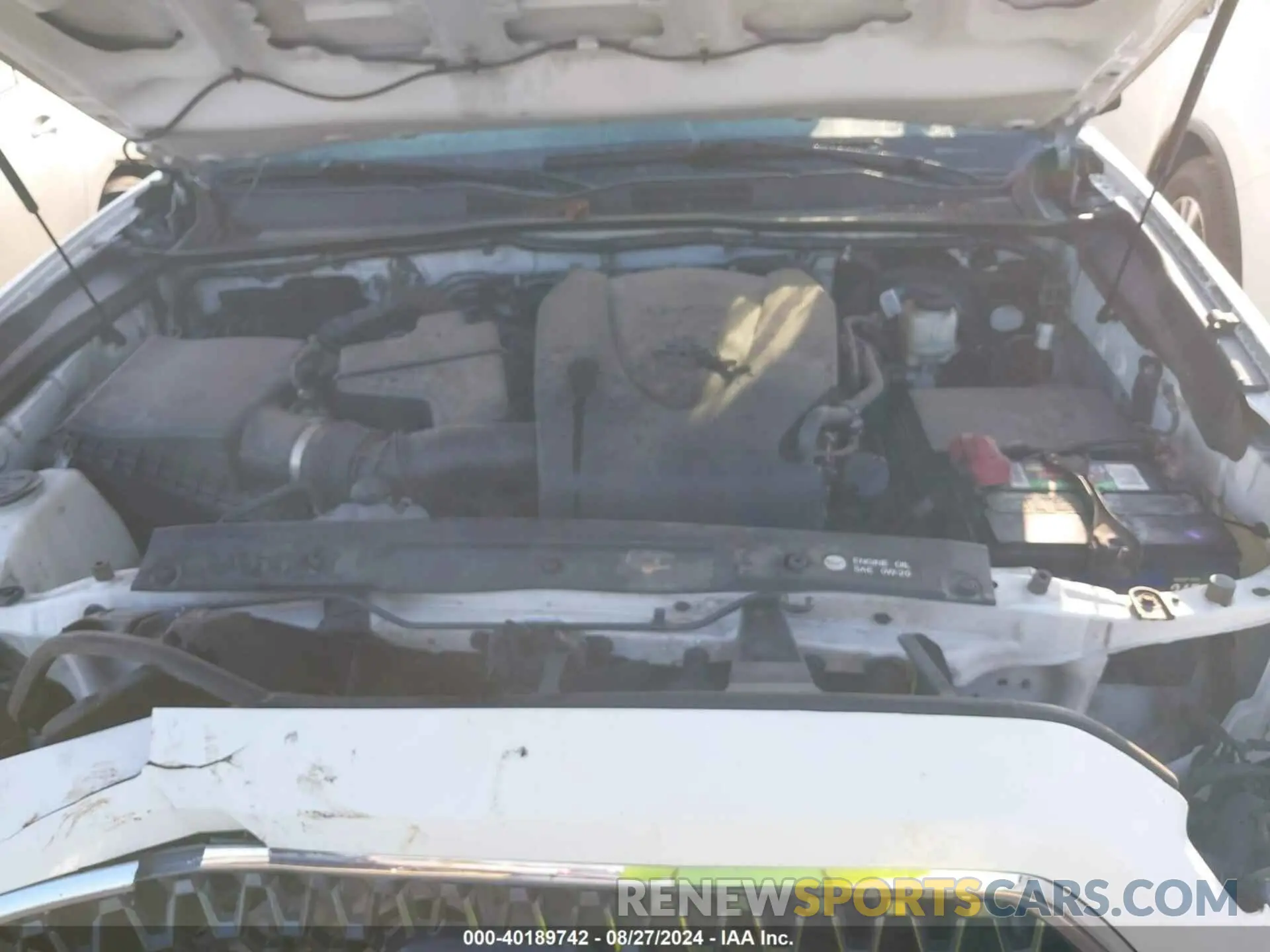 10 Photograph of a damaged car 3TMCZ5AN6KM219670 TOYOTA TACOMA 2019