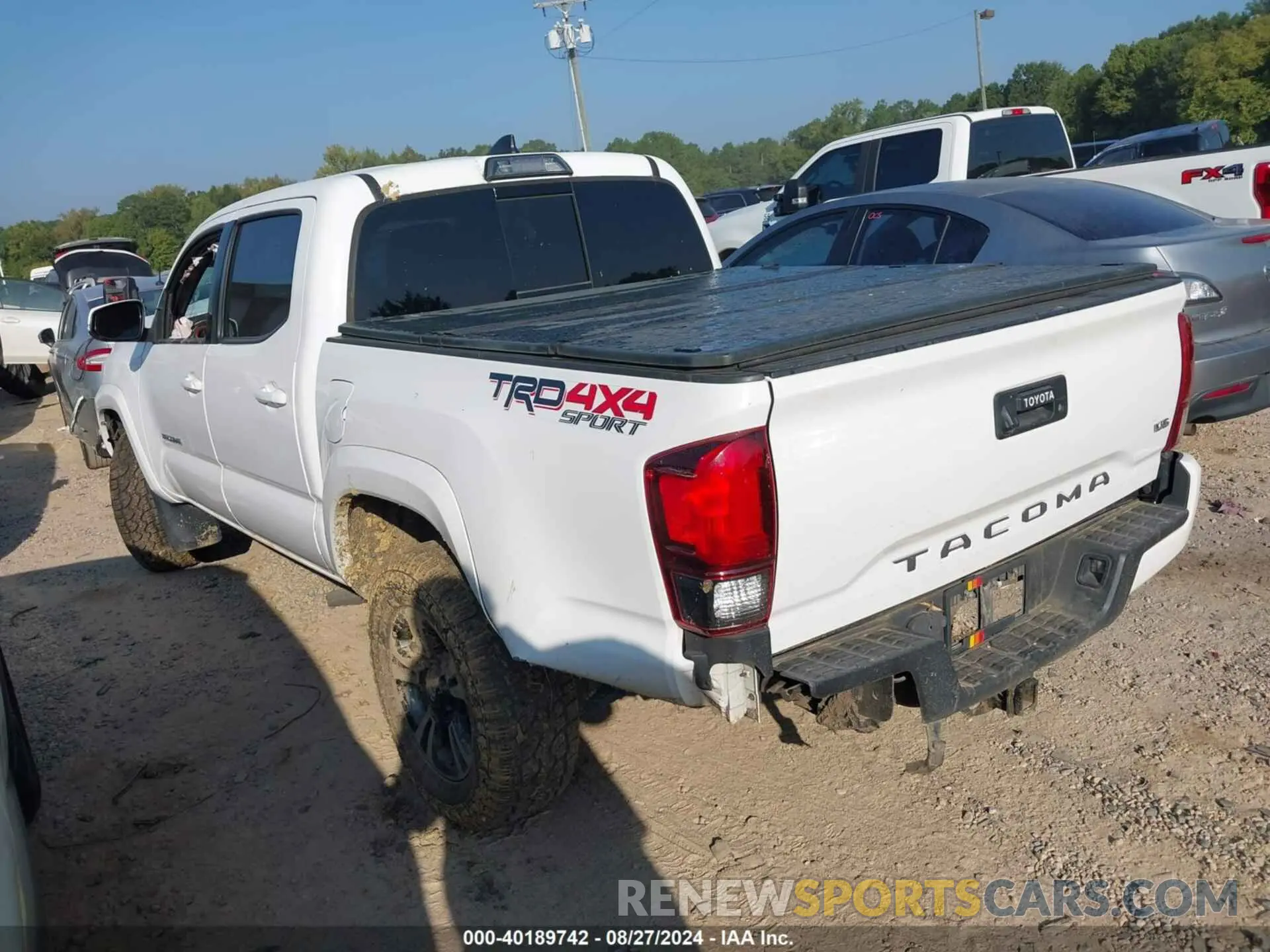 3 Photograph of a damaged car 3TMCZ5AN6KM219670 TOYOTA TACOMA 2019
