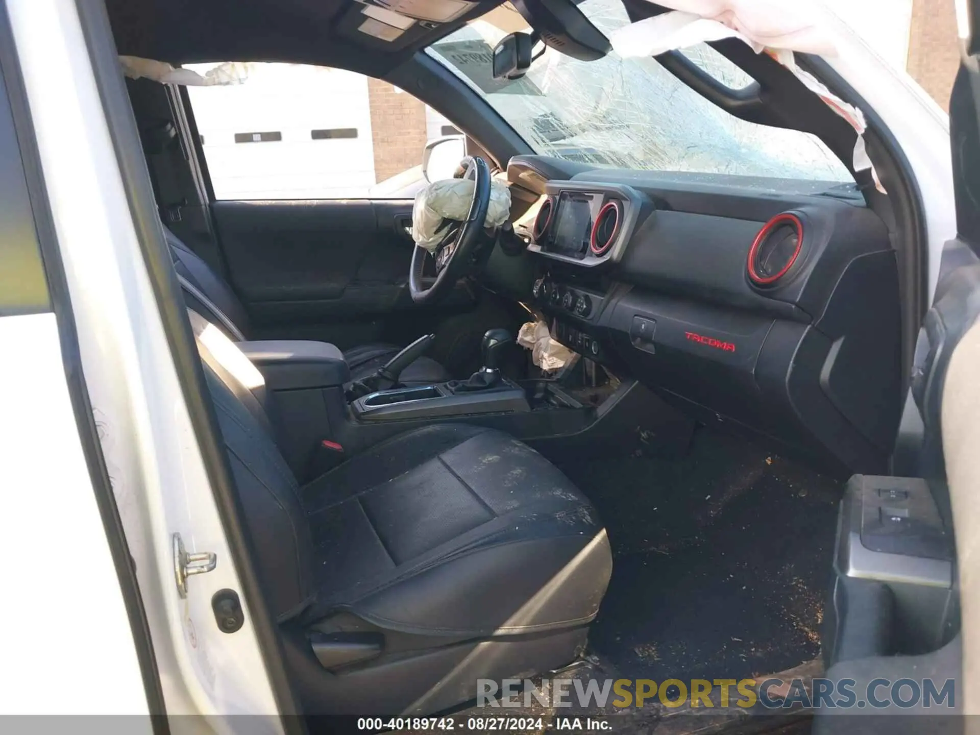 5 Photograph of a damaged car 3TMCZ5AN6KM219670 TOYOTA TACOMA 2019