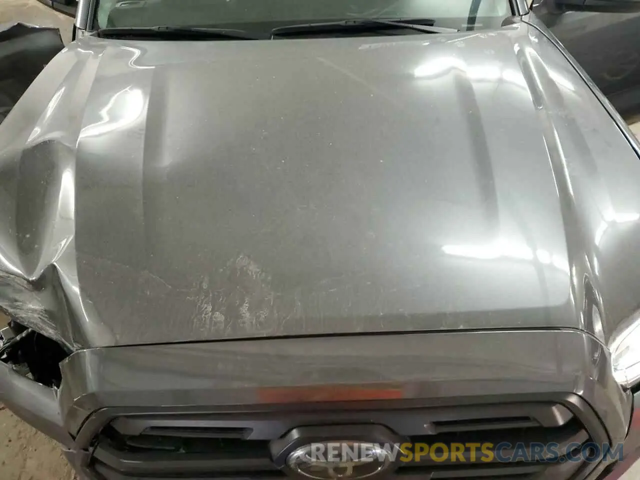 12 Photograph of a damaged car 3TMCZ5AN6KM220639 TOYOTA TACOMA 2019