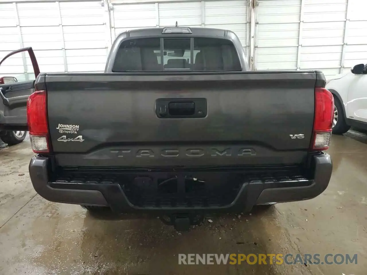 6 Photograph of a damaged car 3TMCZ5AN6KM220639 TOYOTA TACOMA 2019