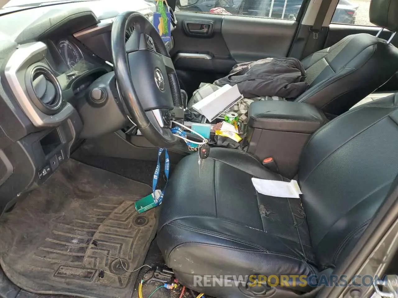 7 Photograph of a damaged car 3TMCZ5AN6KM228336 TOYOTA TACOMA 2019