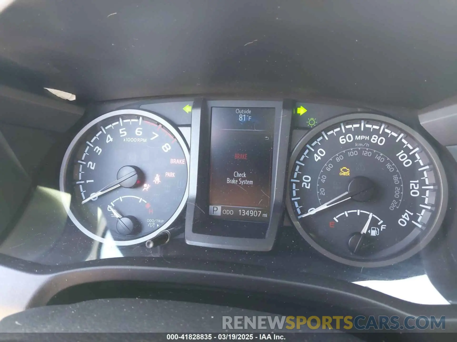 7 Photograph of a damaged car 3TMCZ5AN6KM229597 TOYOTA TACOMA 2019