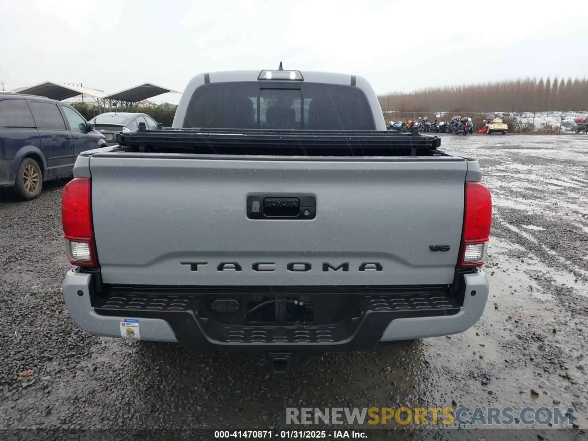 16 Photograph of a damaged car 3TMCZ5AN6KM235786 TOYOTA TACOMA 2019
