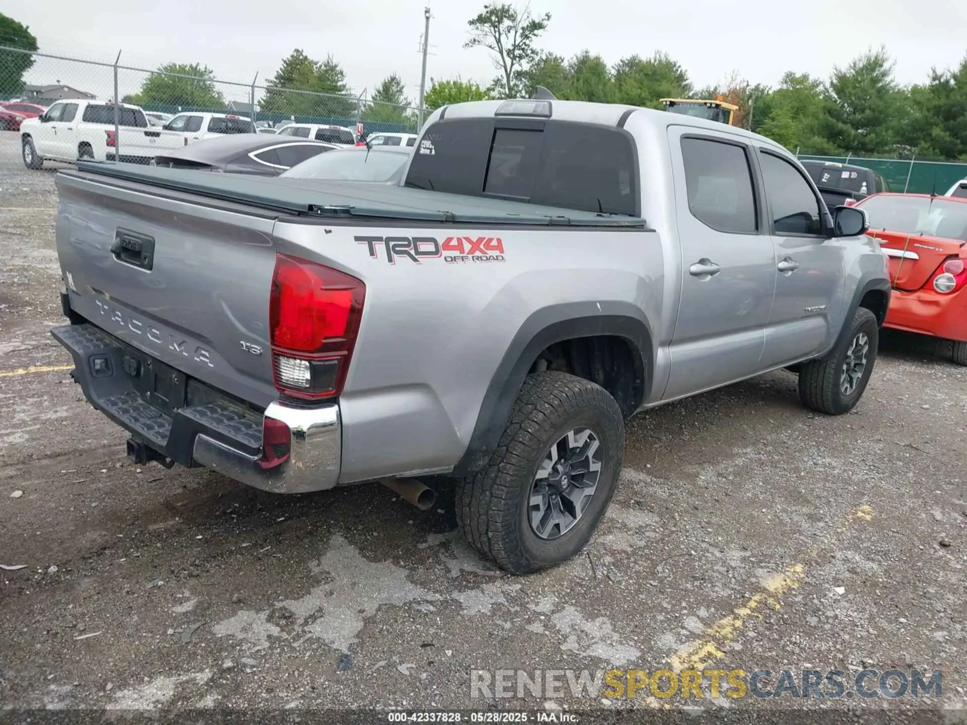 4 Photograph of a damaged car 3TMCZ5AN6KM239871 TOYOTA TACOMA 2019
