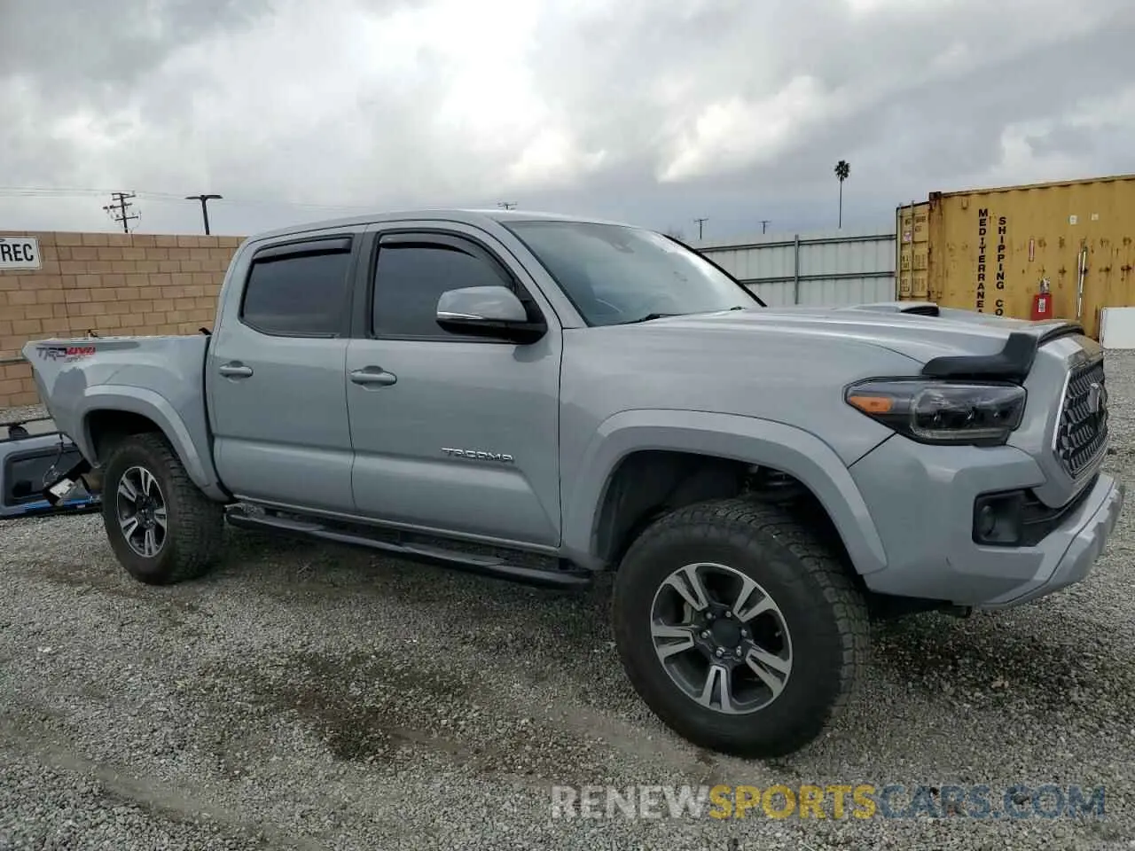 4 Photograph of a damaged car 3TMCZ5AN6KM247212 TOYOTA TACOMA 2019
