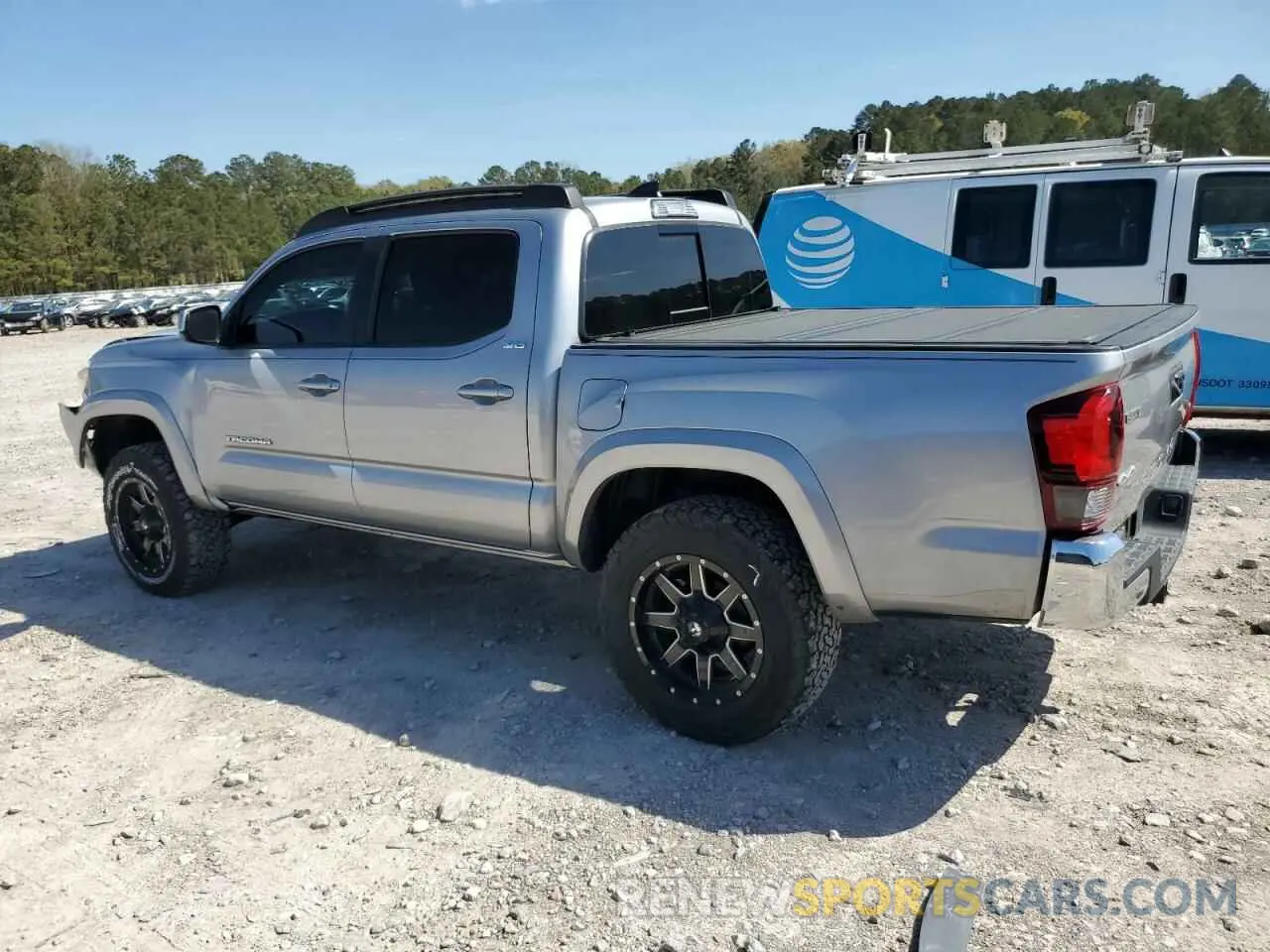 2 Photograph of a damaged car 3TMCZ5AN6KM249977 TOYOTA TACOMA 2019