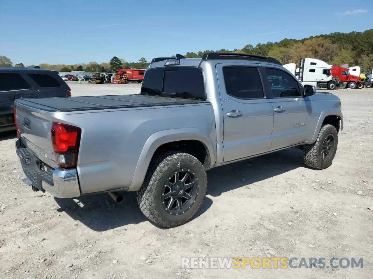 3 Photograph of a damaged car 3TMCZ5AN6KM249977 TOYOTA TACOMA 2019