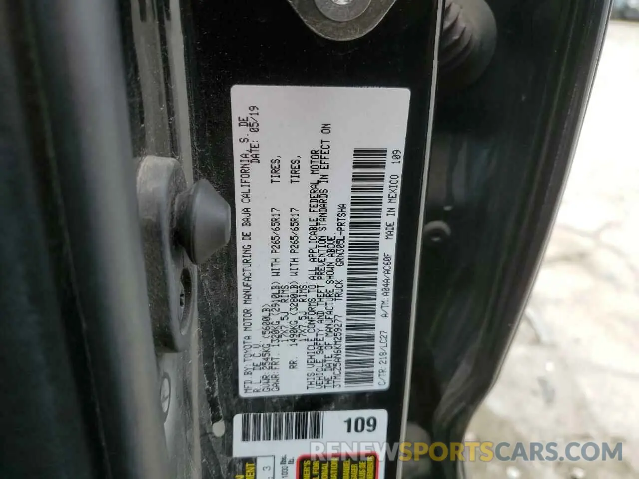 14 Photograph of a damaged car 3TMCZ5AN6KM259277 TOYOTA TACOMA 2019