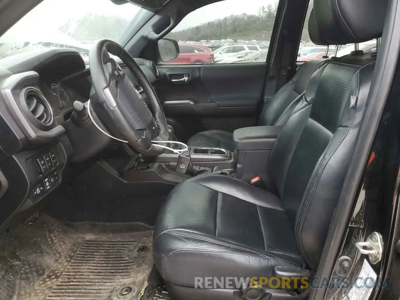 7 Photograph of a damaged car 3TMCZ5AN6KM259277 TOYOTA TACOMA 2019